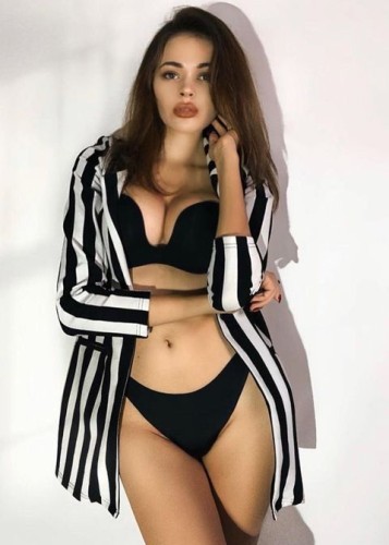 Яна, Г. Мончегорск